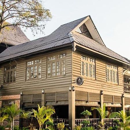 The Manor Hotel Nyaung Shwe Exterior foto