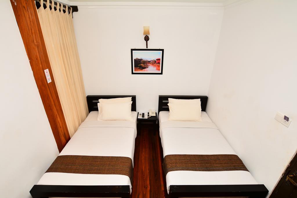 The Manor Hotel Nyaung Shwe Exterior foto